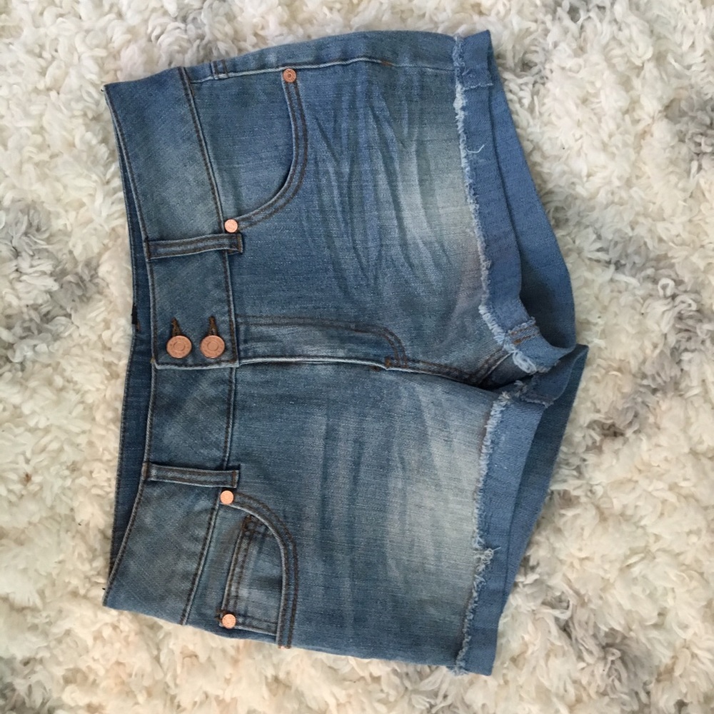 Mid waisted Jean Shorts